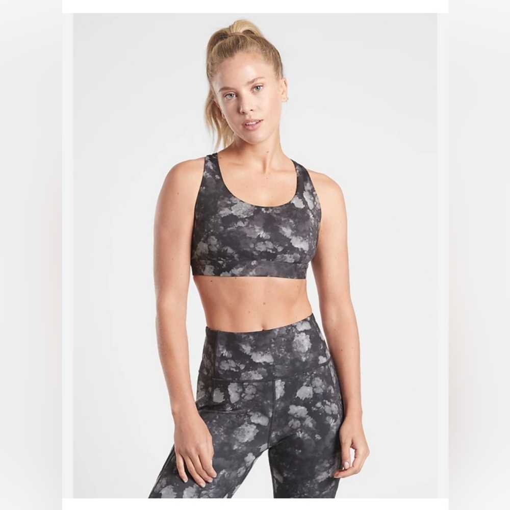 ATHLETA ULTIMATE PRINTED SPORTS BRA A-C/ in CAMO XXS/TTP